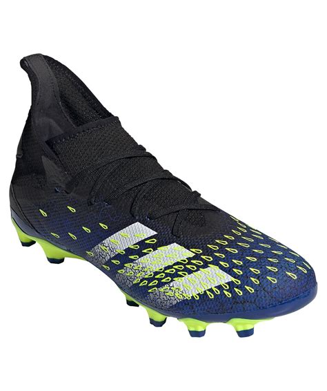 adidas herren fussballschuhe|Adidas sneaker für männer.